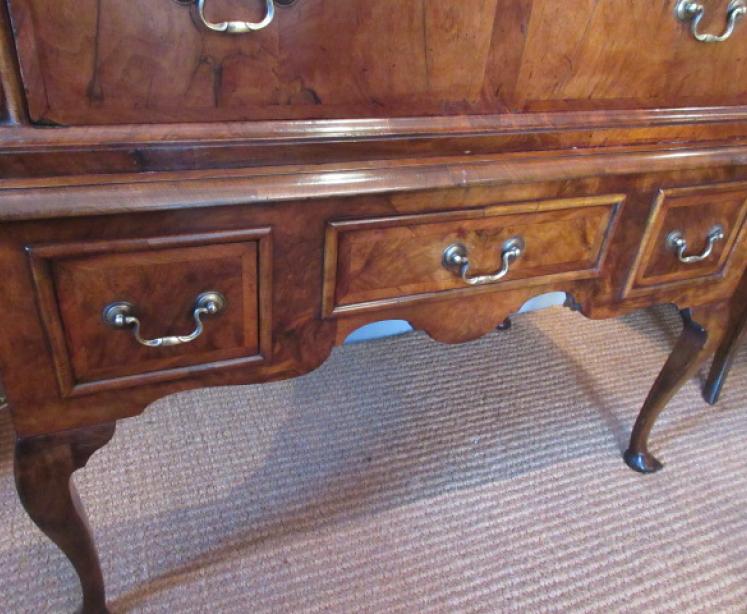Superb George I Period Walnut Chest on Stand - Image 4