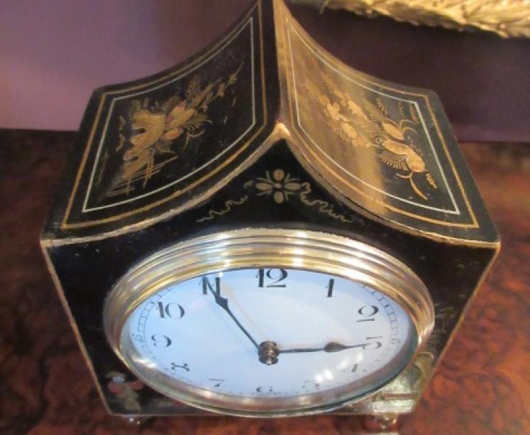 Small Antique Chinoiserie Mantel Clock - Image 2