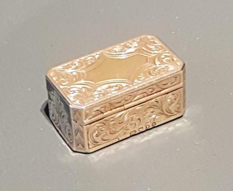 Sampson Mordan Silver Gilt Vinaigrette - Image 4