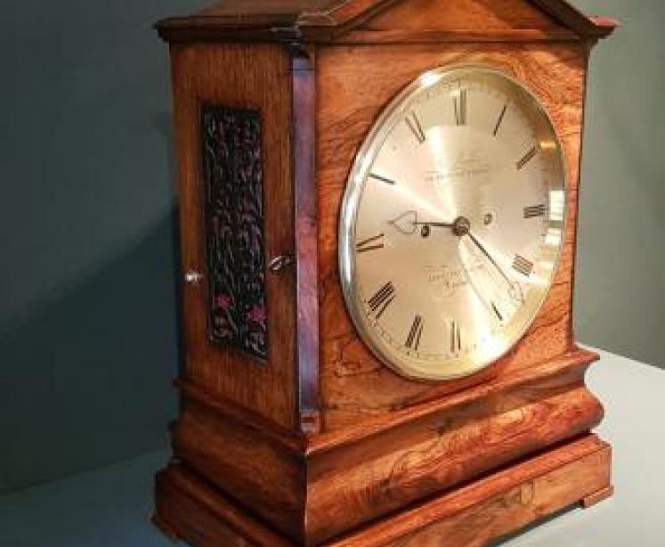 Fine Quality Regency Rosewood Double Fusse Bracket Clock - Image 2