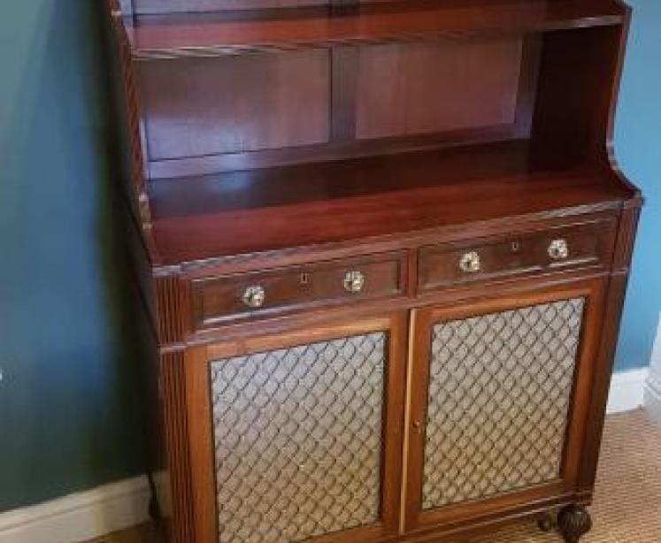 Fine Quality Regency Mahogany Bookcase Cabinet - Image 2
