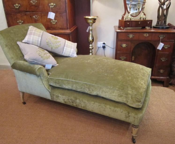 Superb Mid Victorian Upholstered Day Bed - Image 1