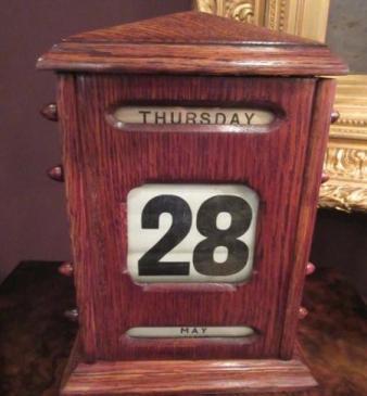 Large Edwardian Oak Perpetual Desk Calendar
