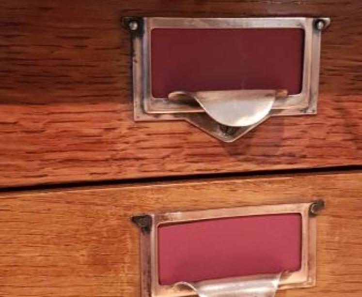 Late Victorian Globe Wernicke Oak Filling Cabinet - Image 5