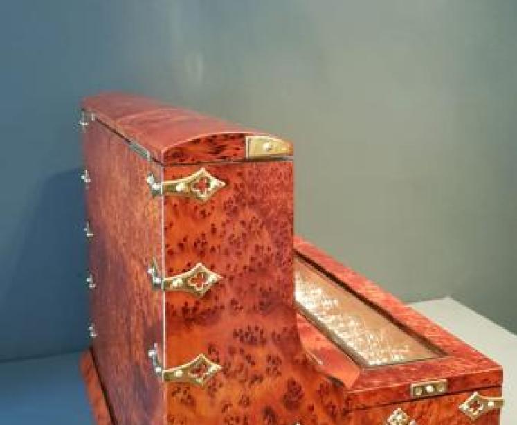 Superb Victorian Amboyna Tantalus Box - Image 3