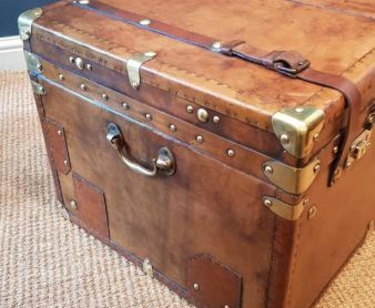 Superb Antique Leather Military Trunk - Image 5
