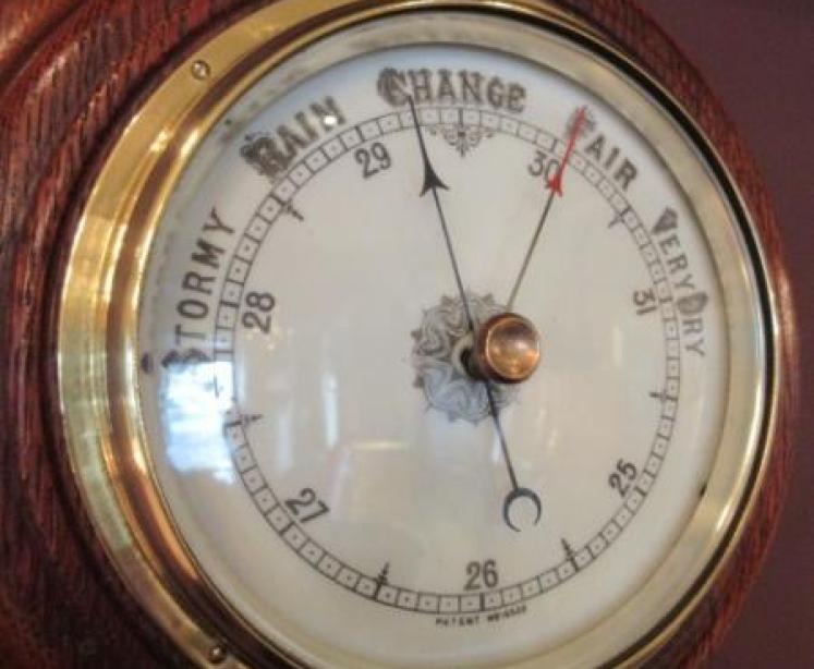Antique Polished Oak Aneroid Barometer - Image 3