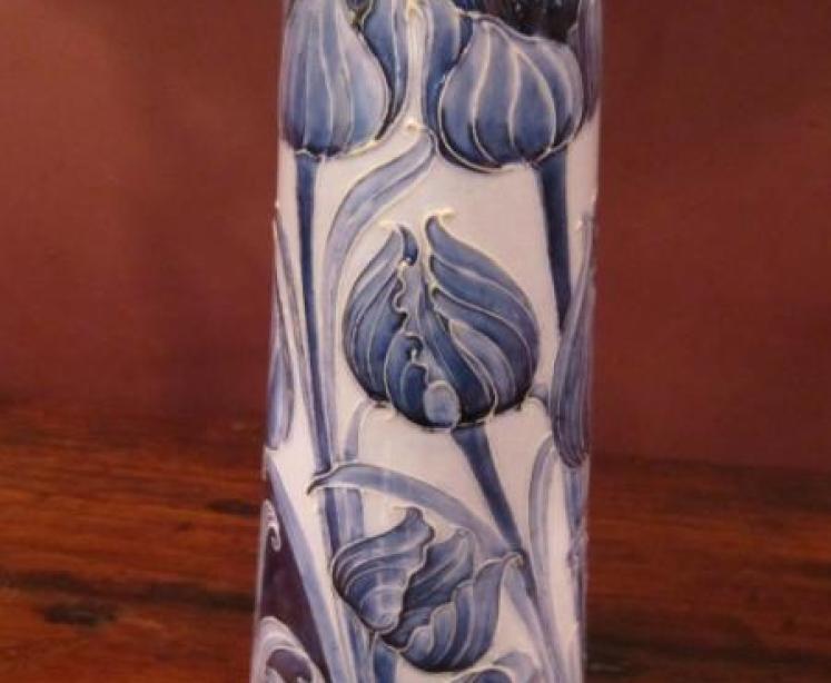 Superb Art Nouveau McIntyre Moorcroft Tulips Jug - Image 4
