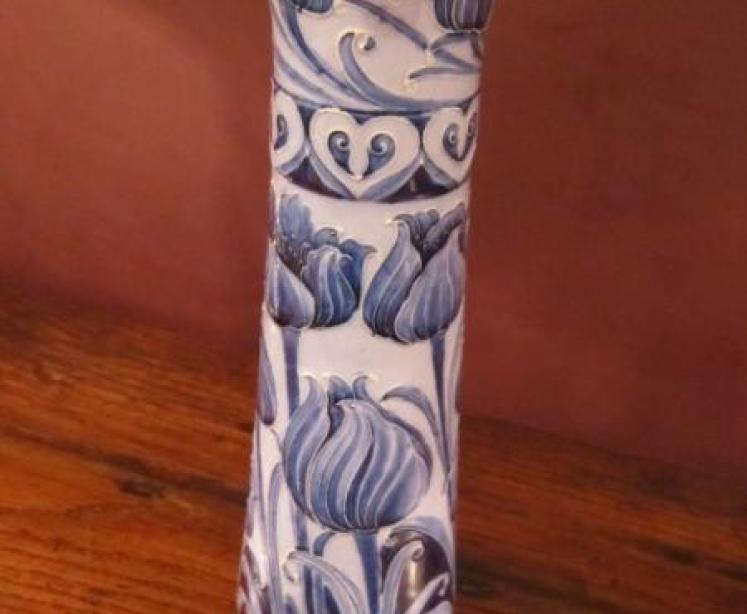 Superb Art Nouveau McIntyre Moorcroft Tulips Jug - Image 5