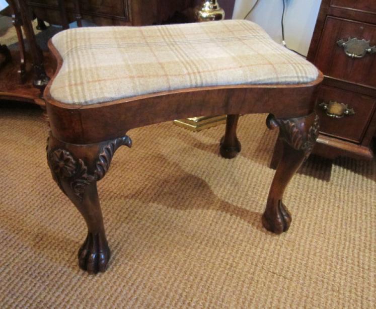 Outstanding George I Style Walnut Dressing Stool - Image 1