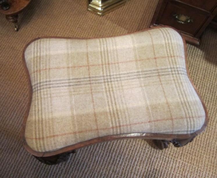 Outstanding George I Style Walnut Dressing Stool - Image 3