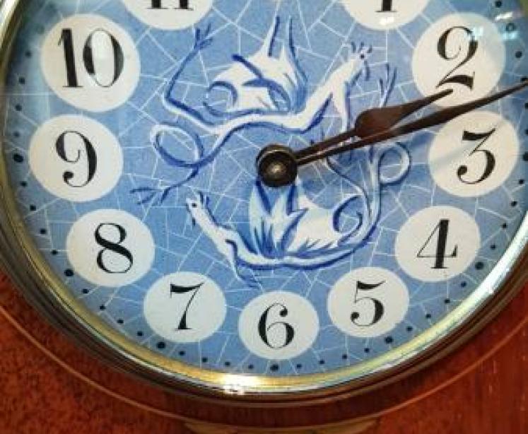 Unusual Edwardian Blue and White Dial Inlaid Mantel Clock - Image 3