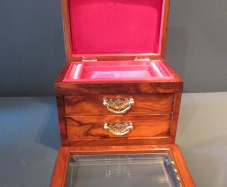 Mid Victorian Figured Walnut Fall Front Jewellery Box - Image 2