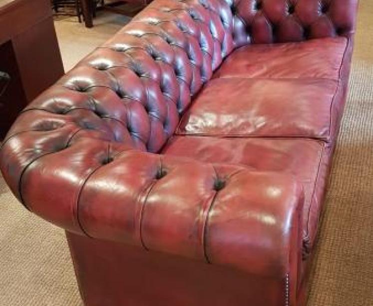 Original 1920's Red Hide Chesterfield Sofa  - Image 4