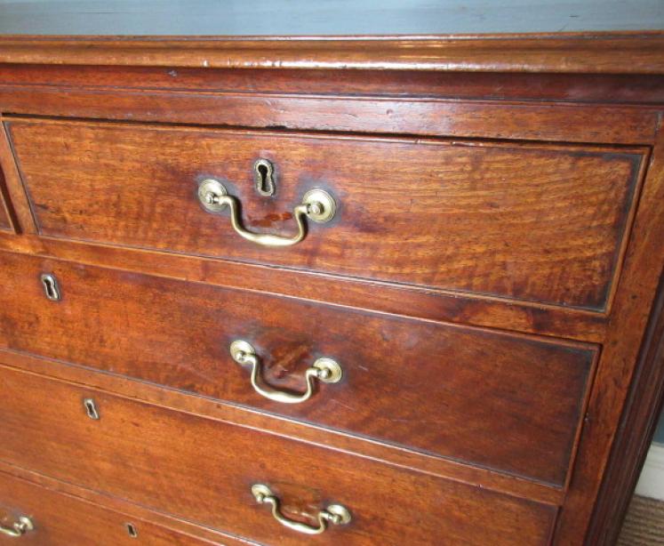 George III Period Walnut Chest of Drawers - Image 3