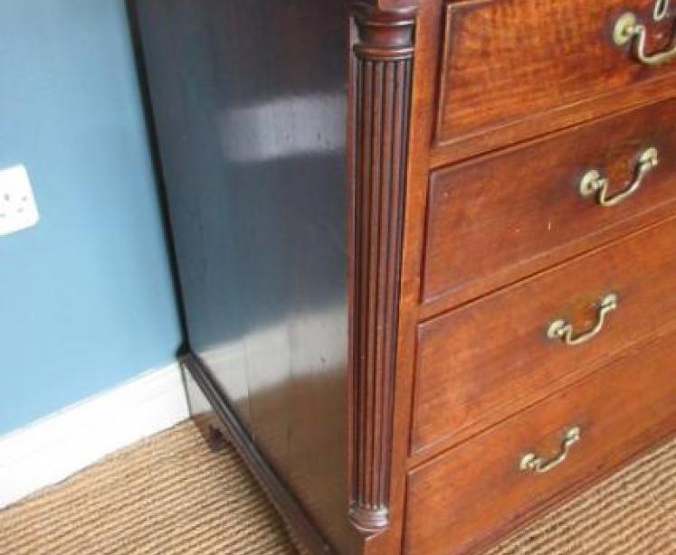 George III Period Walnut Chest of Drawers - Image 5
