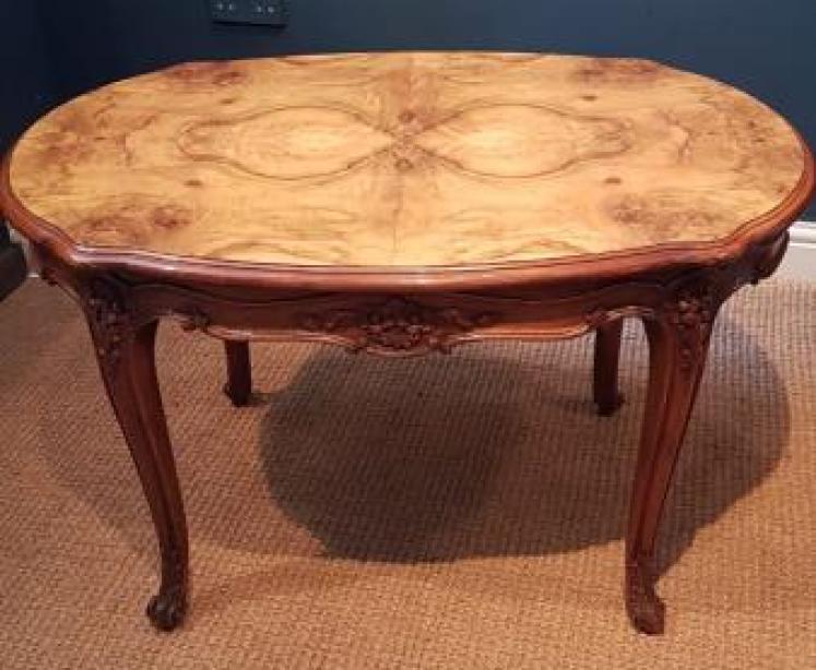 1920's Figured Walnut Coffee Table  - Image 1