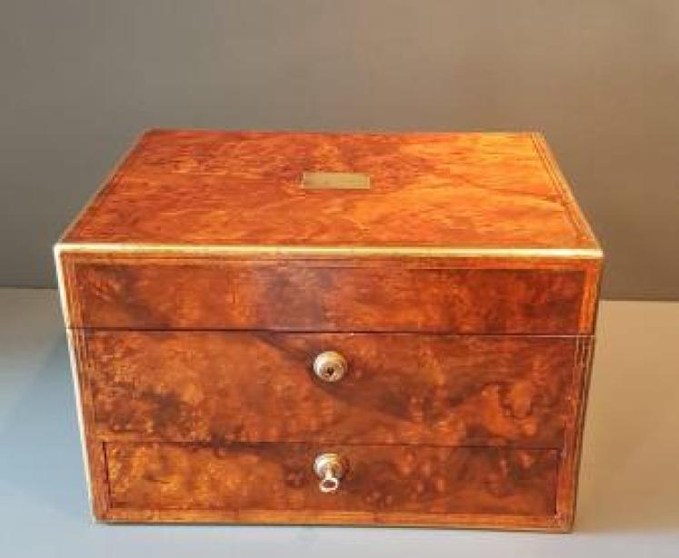 Superb Victorian Walnut and Silver Travelling Box - Image 2