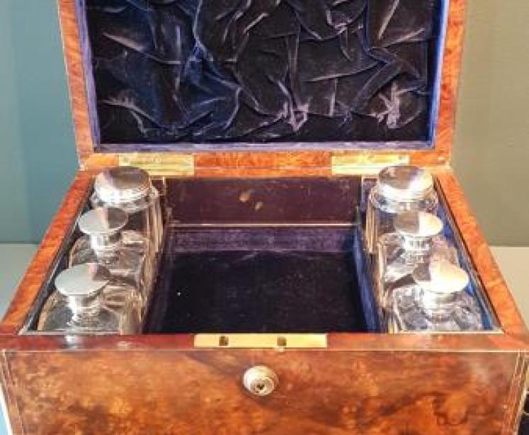 Superb Victorian Walnut and Silver Travelling Box - Image 3