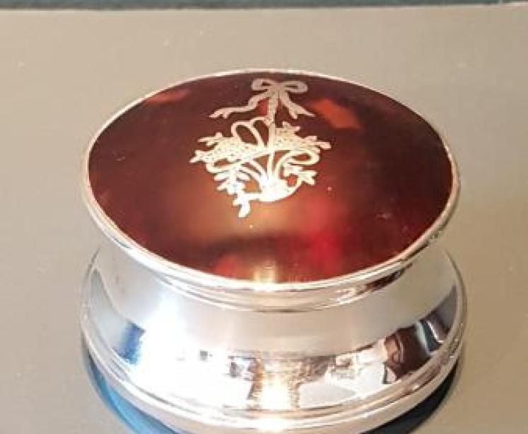 George V Silver and Tortoiseshell Ring Box - Image 1