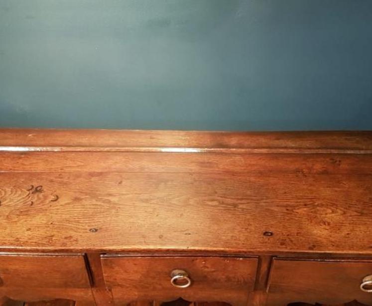 Superb George II Oak Dresser  - Image 2