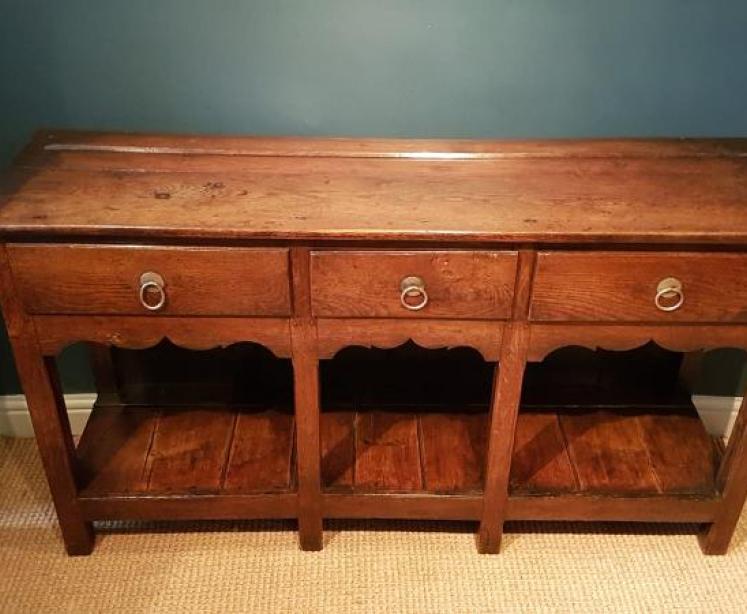 Superb George II Oak Dresser  - Image 7