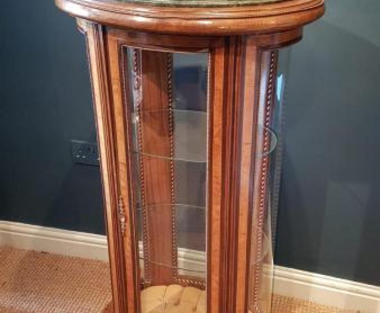 Victorian Inlaid Walnut Oval Display Case - Image 1