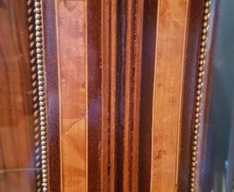 Victorian Inlaid Walnut Oval Display Case - Image 4