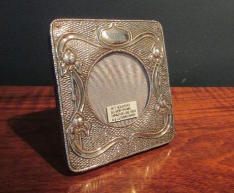 Art Nouveau Silver Flower Decoration Photo Frame - Image 6