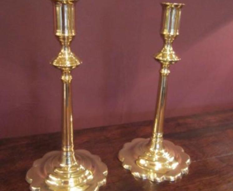 Original Pair of George III Brass Seamed Candlesticks - Image 1