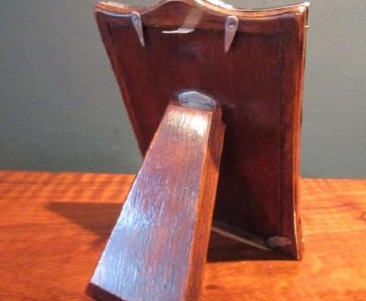 George V Period Silver Shaped Top Photo Frame - Image 4