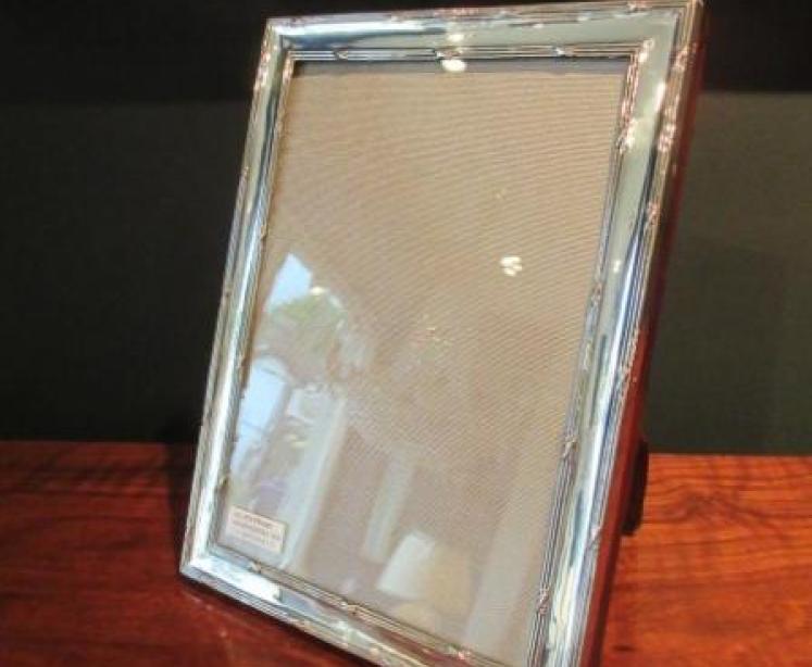 Large Edwardian Period Silver Photo Frame - Image 1