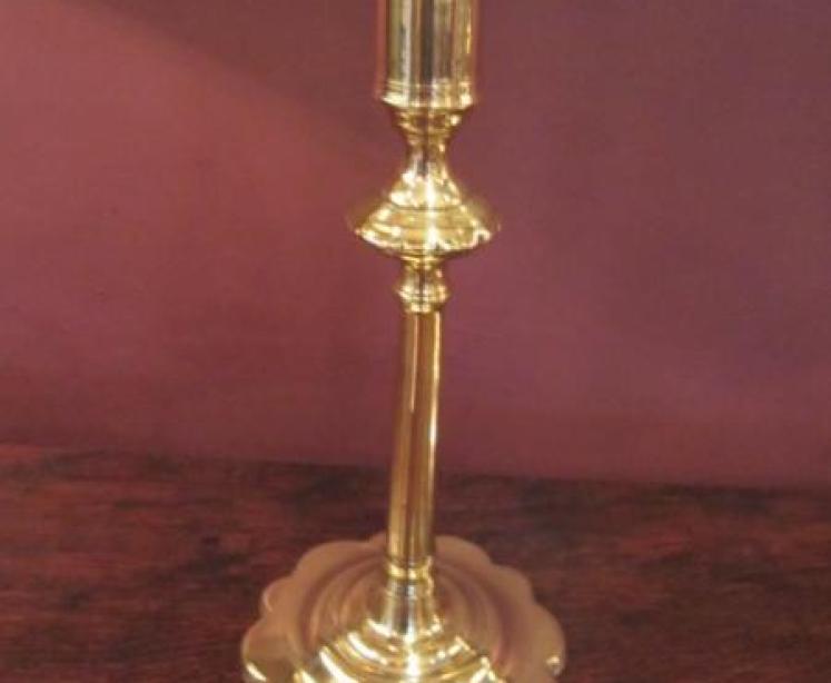 Original Pair of George III Brass Seamed Candlesticks - Image 2