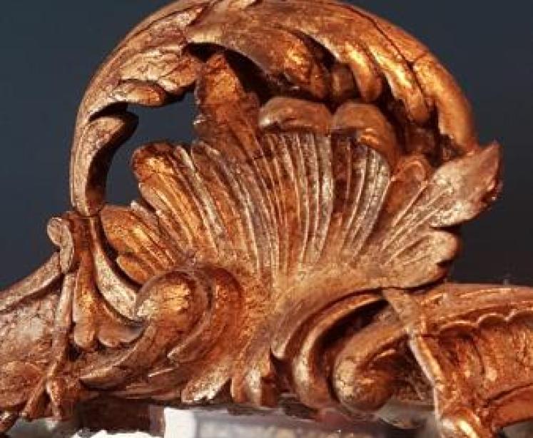 Antique Plaster Gilt Shield Shaped Mirror - Image 2