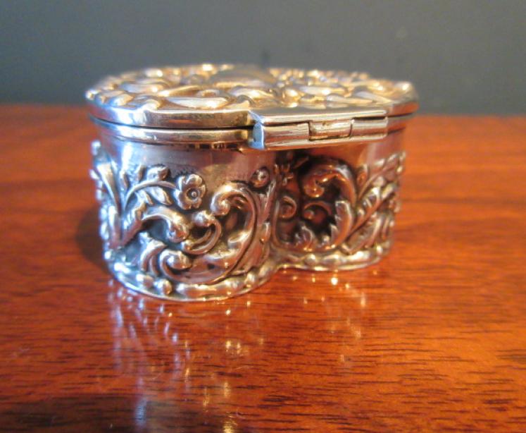 Edwardian Period Silver Heart Shaped Trinket Box - Image 5