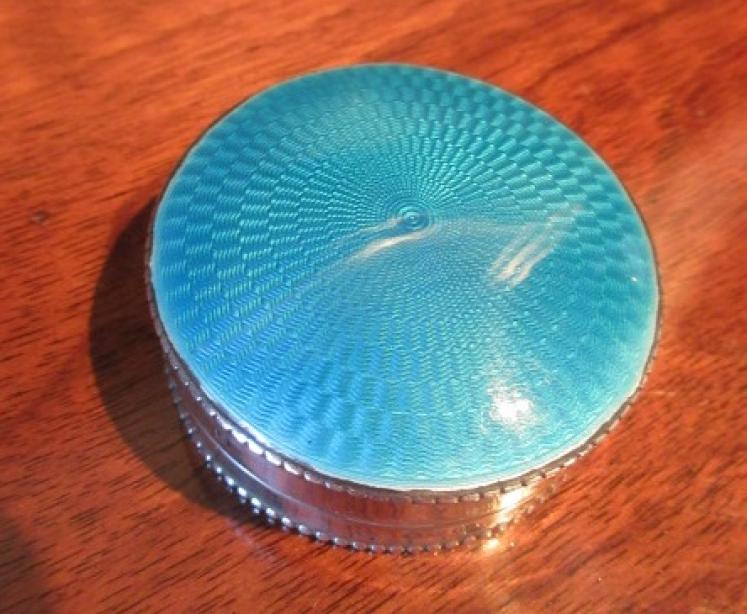 George V Period Silver & Turquoise Enamel Trinket Box  - Image 2