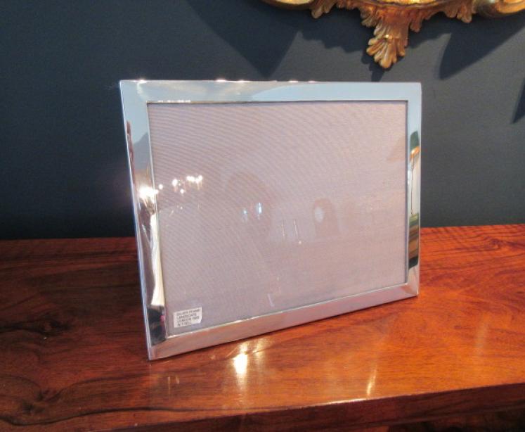 Large Edwardian Period London Silver Photo Frame - Image 1