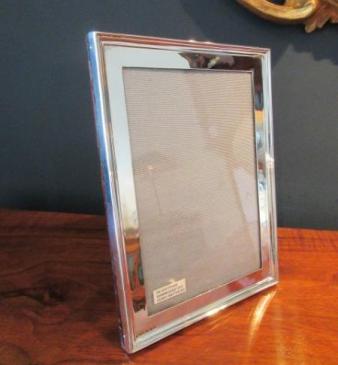 Large George V Period Silver Moulded Edge Photo Frame
