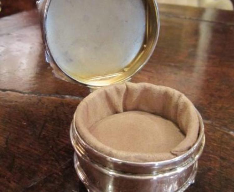 Superb Art Deco Silver & Guilloche Enamel Ring Box - Image 4