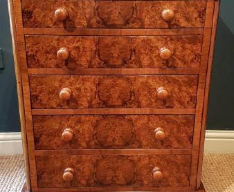 Small Mid Victorian Burr Walnut Chest of Drawers - Image 2