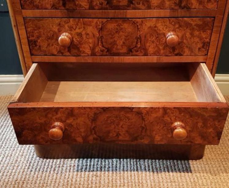 Small Mid Victorian Burr Walnut Chest of Drawers - Image 6