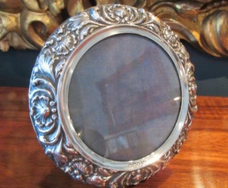 Victorian Silver Decorative Surround Photo Frame - Image 1
