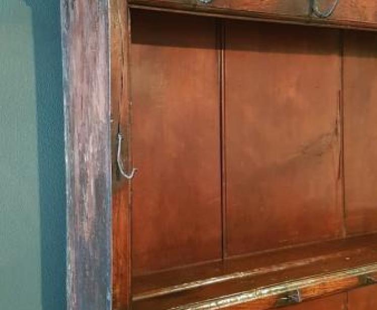 Superb Antique George II Period Oak Open Pot Board Dresser - Image 3