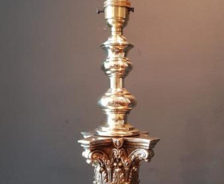 Top Quality Brass Corinthian Column Lamp Standard - Image 3