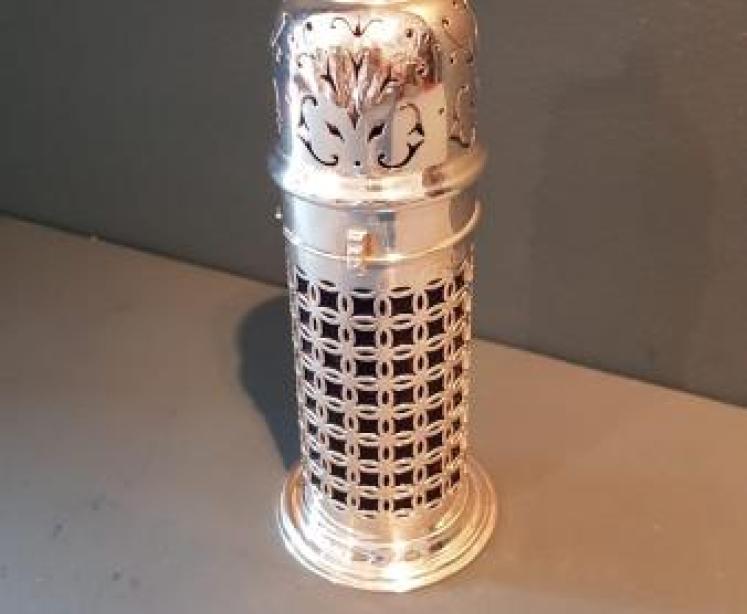 Victorian Silver Country House Sugar Castor - Image 4