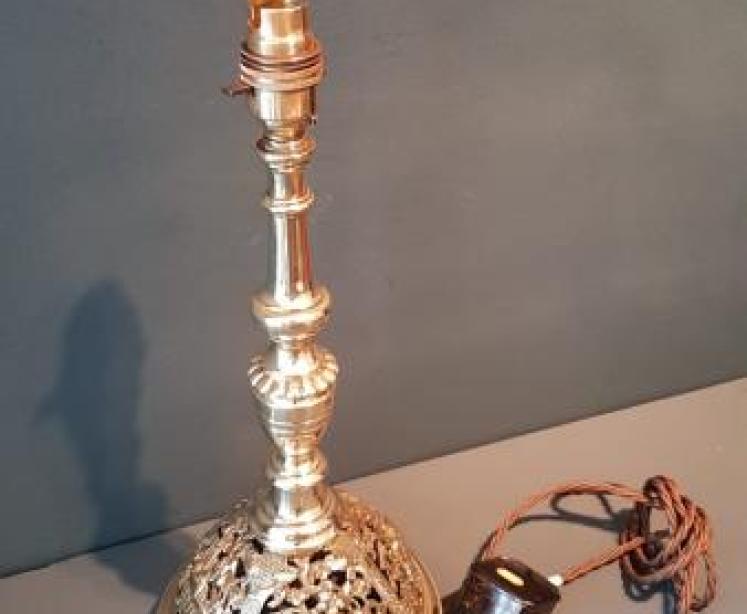 Victorian Cast Brass Lamp Base - Image 6