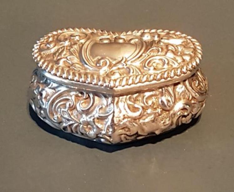 Victorian Silver Heart Shaped Pill Box - Image 1