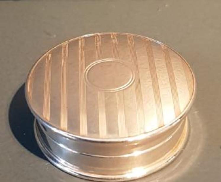 Engine Turned Silver Pill Box - Image 1
