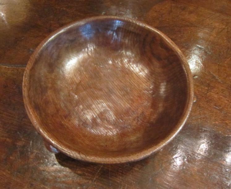 Early Mouseman Adzed Oak Fruit Bowl - Image 2