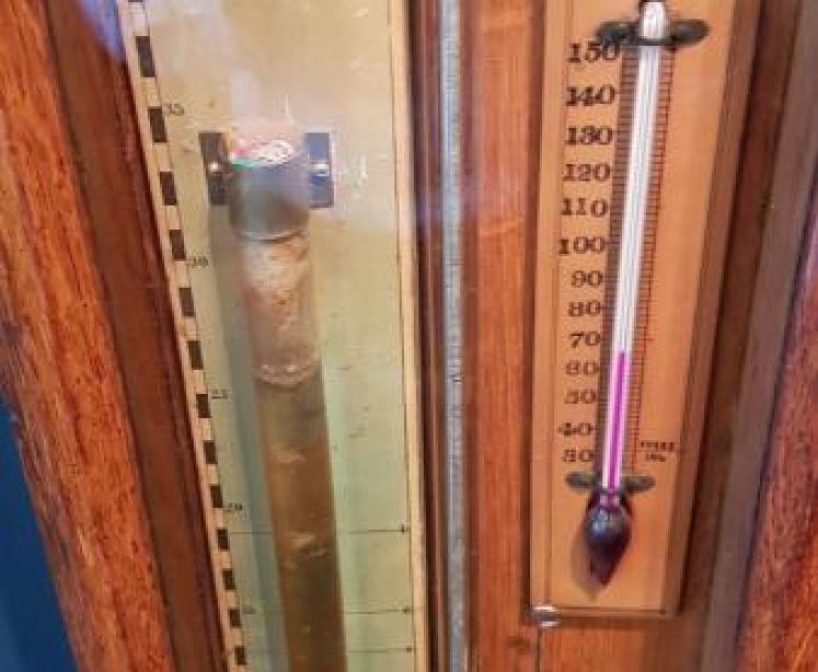 Victorian Oak Cased Admiral Fitzroys Barometer - Image 5